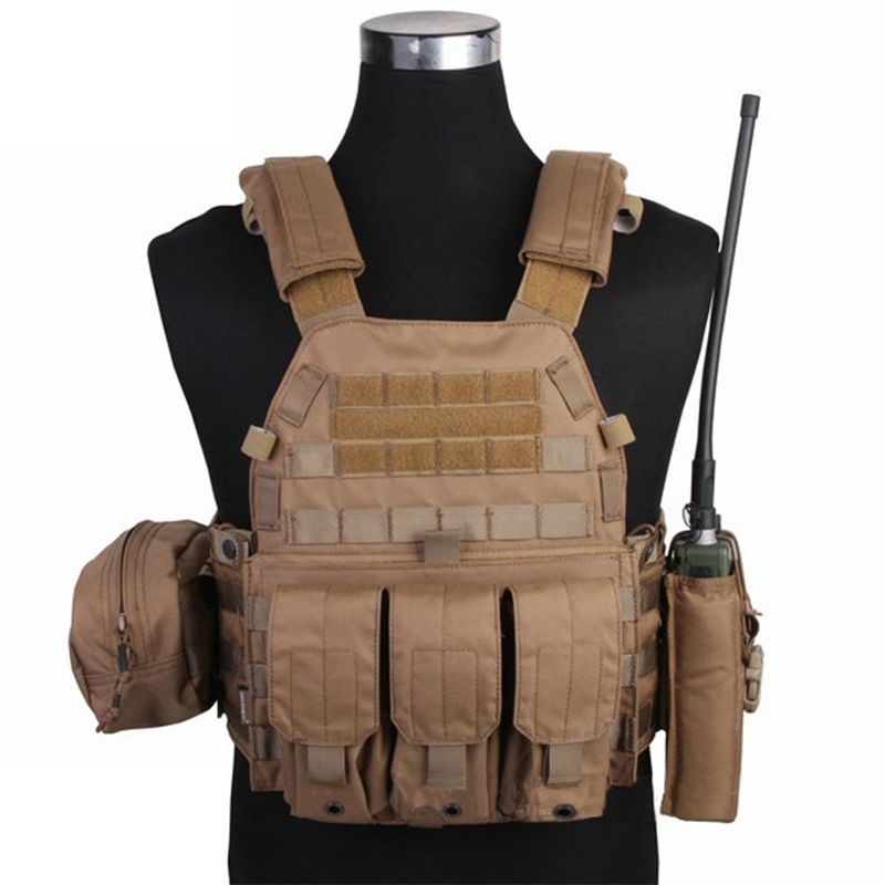 LBT6094A style Plate Carrier w 3 pouches - CB