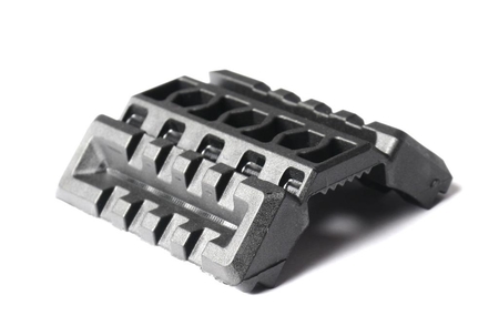 Tactical handgurard rail