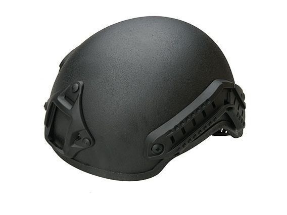 Fast Action Helmet w/NVG Mount & Side Rail