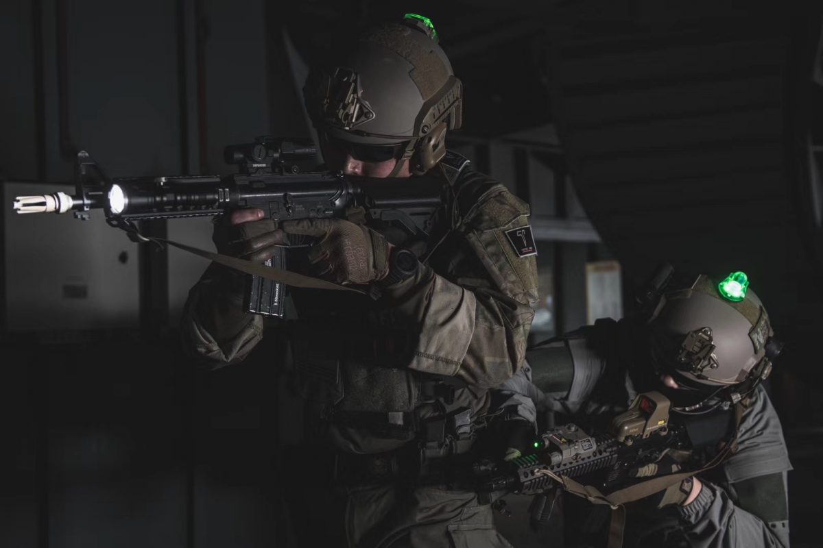 "STEALTH" SURVIVAL LIGHT (Tactical Black) - Image 6